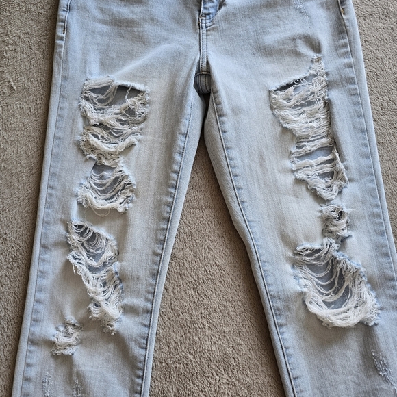 Judy Blue Boyfriend Fit distressed light wash jeans size 5/27 - Picture 6 of 13